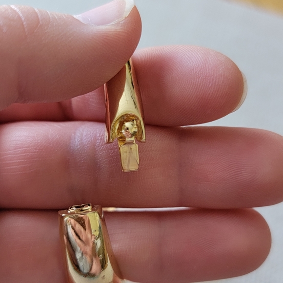 Gold Rhinestone Twisted Hinged Bracelet - Picture 2 of 13